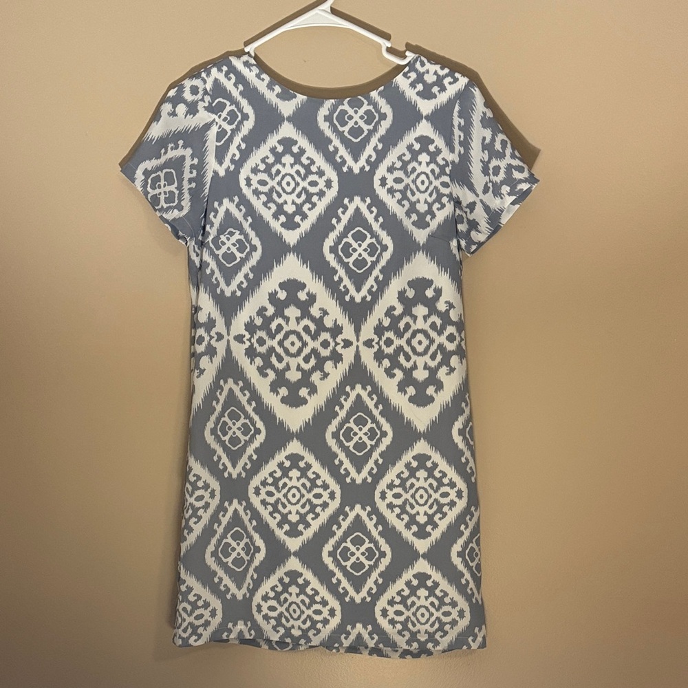 Lulus Elegant Gray Patterned Shift Dress